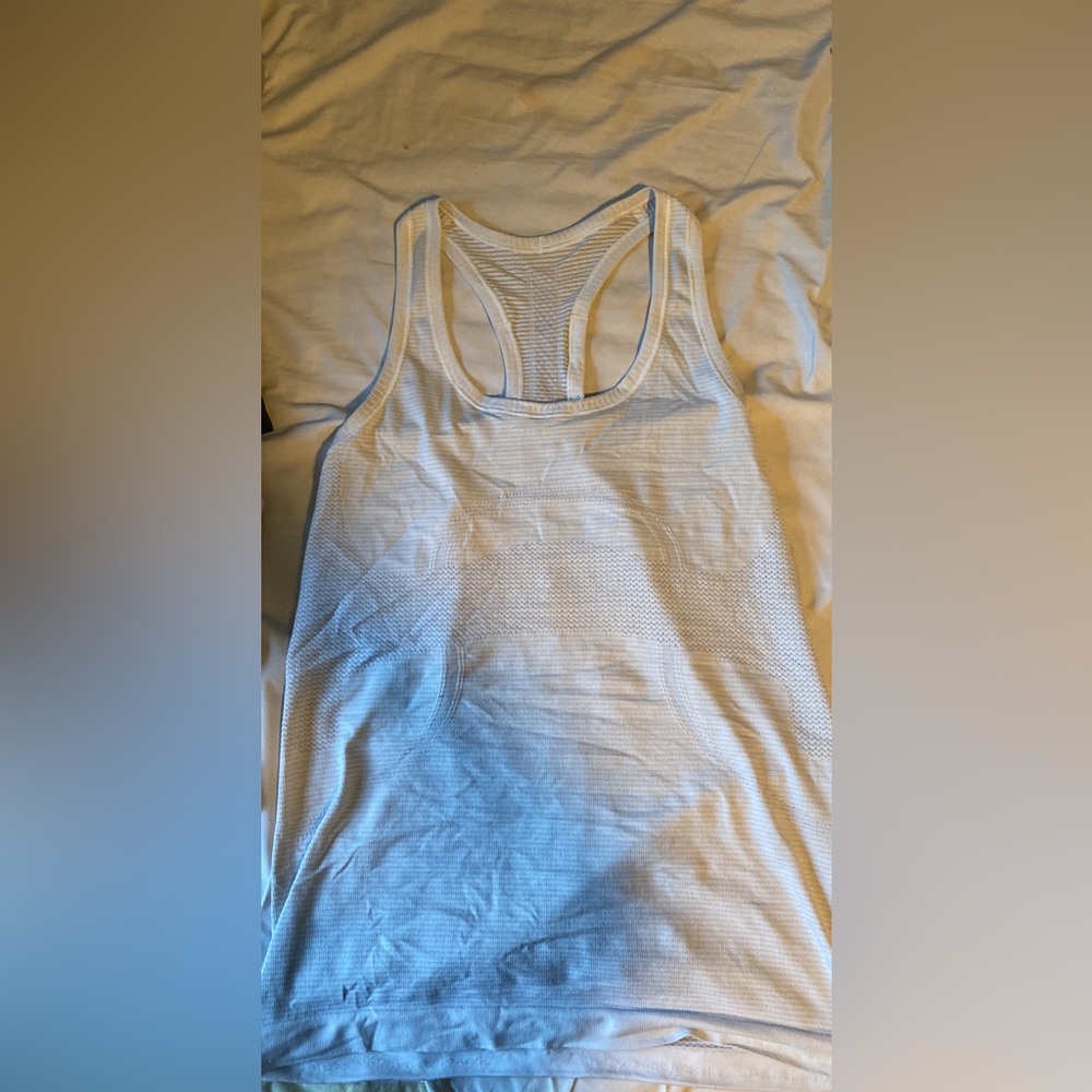 Lululemon white swiftly tech tank top size 6
